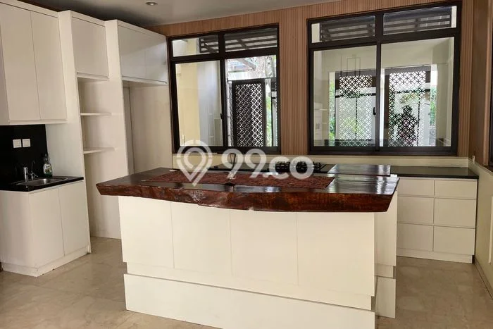 Rumah Kontrakan Jakarta Selatan LT 285m2 LB 440m2 Area Lebak Bulus Rumah Kontrakan Jakarta Selatan LT 285m2 LB 440m2 Area Lebak Bulus