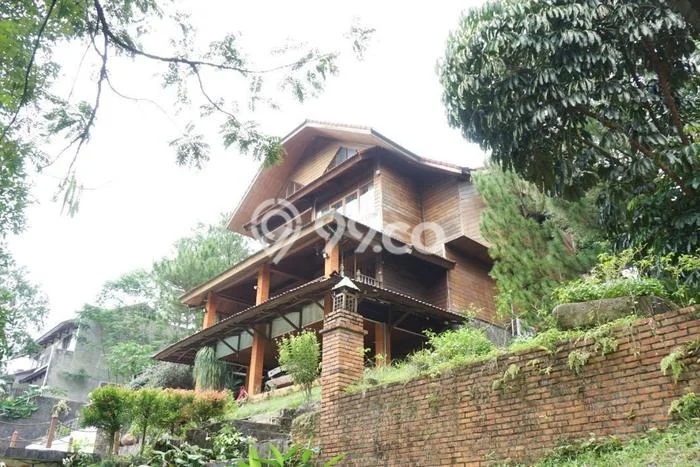 Siap Huni Rumah Mewah 6 Kamar di Cinere Dekat ke Mana Saja Siap Huni Rumah Mewah 6 Kamar di Cinere Dekat ke Mana Saja