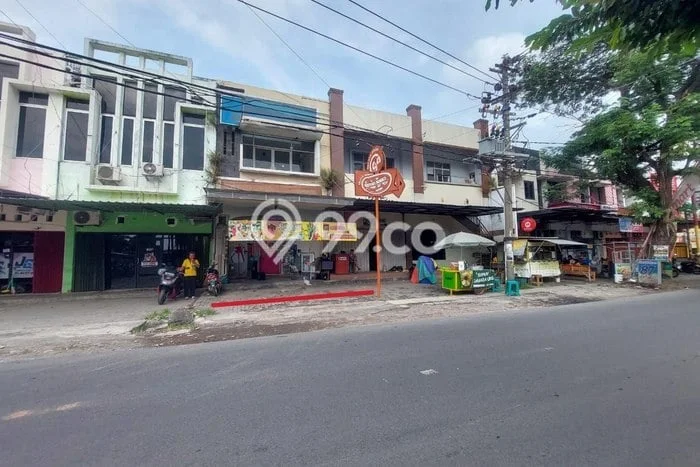 Unit Ruko Dijual di Laweyan Surakarta 188m2 Unit Ruko Dijual di Laweyan Surakarta 188m2
