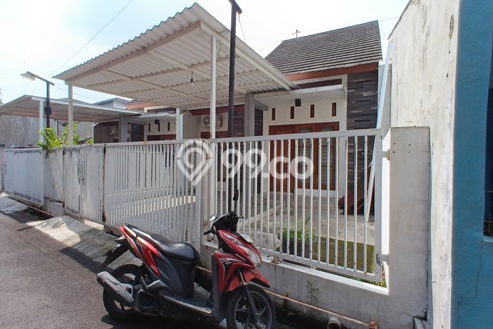 Lokasi strategis! Rumah siap pakai dikontrakkan di Laweyan LB 60m2 Lokasi strategis! Rumah siap pakai dikontrakkan di Laweyan LB 60m2