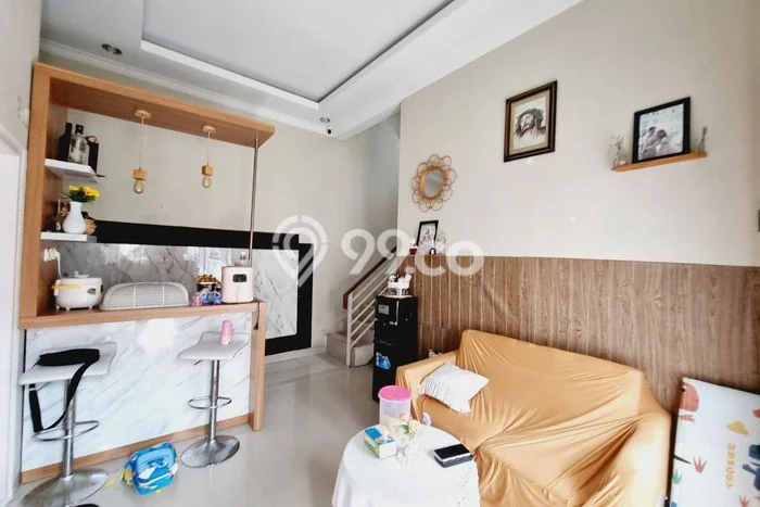 Dijual Cepat Rumah Bagus Siap Huni LB 95m2 di Colomadu, Karanganyar Dijual Cepat Rumah Bagus Siap Huni LB 95m2 di Colomadu, Karanganyar