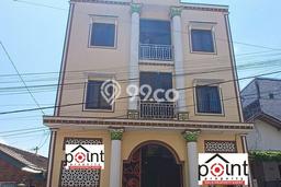 Kos-kosan Dijual di Jebres, Surakarta dengan 70 Kamar Tidur, 70 Kamar Mandi Kos-kosan Dijual di Jebres, Surakarta dengan 70 Kamar Tidur, 70 Kamar Mandi