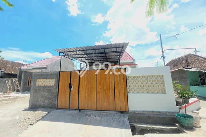 For Sale Rumah 2 Kamar Lokasi Ideal Bagus dan Strategis di Banjarsari For Sale Rumah 2 Kamar Lokasi Ideal Bagus dan Strategis di Banjarsari