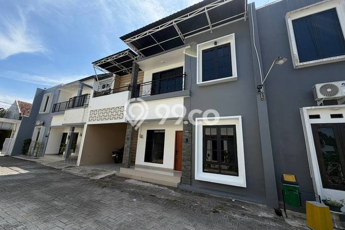 Dijual Cepat Rumah Favorit Siap Huni LB 115m2 di Colomadu, Karanganyar Dijual Cepat Rumah Favorit Siap Huni LB 115m2 di Colomadu, Karanganyar