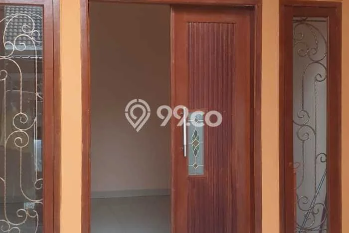 Dijual Cepat Rumah Bagus Siap Huni LB 200m2 di Cipondoh, Tangerang Dijual Cepat Rumah Bagus Siap Huni LB 200m2 di Cipondoh, Tangerang