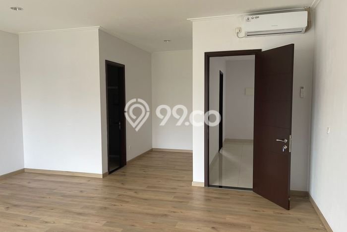Rumah Luxury Modern Tanpa Renovasi di Golf Island Jakarta Utara Rumah Luxury Modern Tanpa Renovasi di Golf Island Jakarta Utara