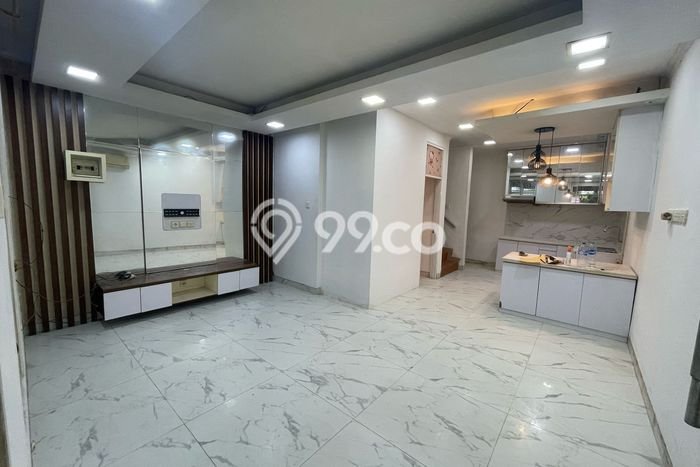 For Sale Hunian Rumah Terawat 3 KT di Taman Surya, Jakarta Barat For Sale Hunian Rumah Terawat 3 KT di Taman Surya, Jakarta Barat