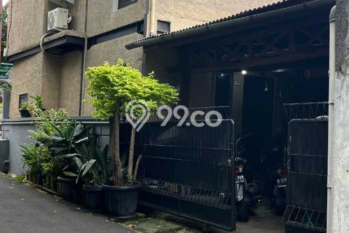 Hunian Mewah LB 400m2 Siap Pakai Desain Elegan di Bendungan Hilir, Jakarta Pusat Hunian Mewah LB 400m2 Siap Pakai Desain Elegan di Bendungan Hilir, Jakarta Pusat