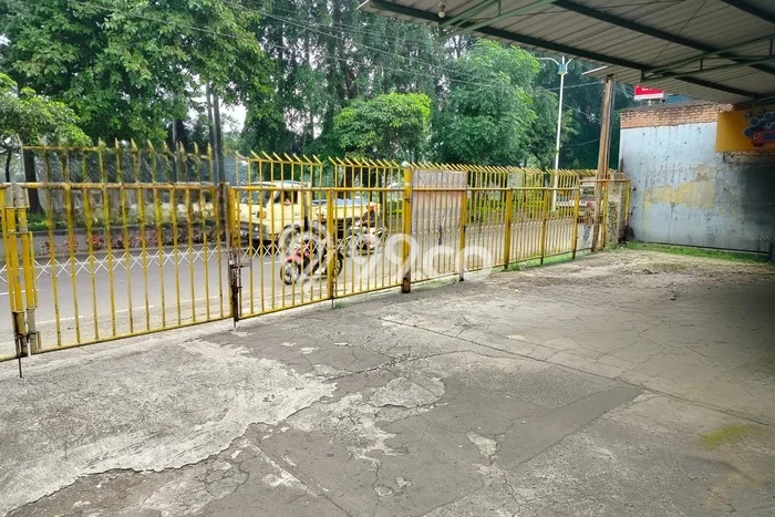 Gudang paling strategis disewakan di Duren Sawit Jakarta Timur Gudang paling strategis disewakan di Duren Sawit Jakarta Timur