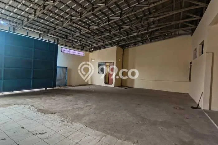 AREA POTENSIAL! Gudang di Mustikajaya, Luas 300m², Pusat Perniagaan AREA POTENSIAL! Gudang di Mustikajaya, Luas 300m², Pusat Perniagaan
