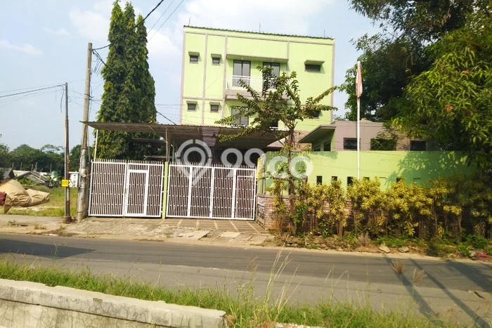 Komersial Disewa di Bekasi dengan LB 760m2 Area Komersial Ramai Komersial Disewa di Bekasi dengan LB 760m2 Area Komersial Ramai