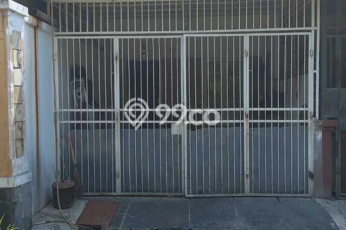 Dijual Rumah Modern 3 KT di Taman Palem, Jakarta Barat Dijual Rumah Modern 3 KT di Taman Palem, Jakarta Barat