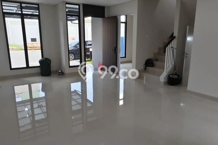 Lokasi strategis! Rumah siap pakai dikontrakkan di Curug LB 125m2 Lokasi strategis! Rumah siap pakai dikontrakkan di Curug LB 125m2