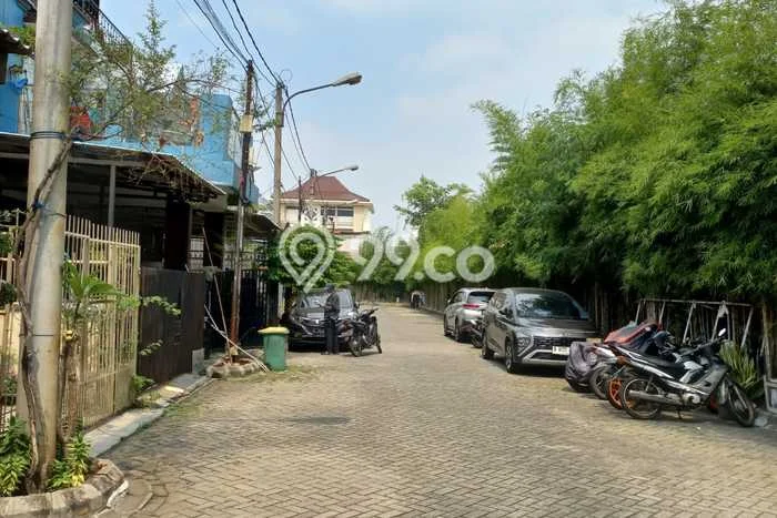 Dijual Rumah Modern 3 KT di Taman Palem, Jakarta Barat Dijual Rumah Modern 3 KT di Taman Palem, Jakarta Barat