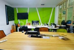 Ruko Dijual di Prime Area Jakarta Barat Luas 350m2 Ruko Dijual di Prime Area Jakarta Barat Luas 350m2