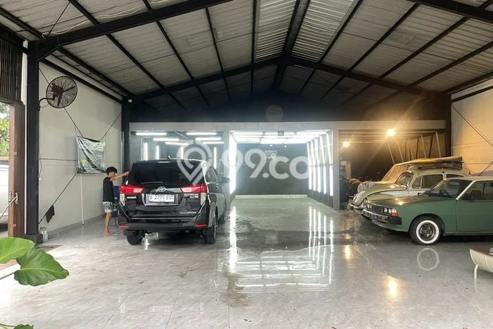 Jual Rumah Mewah Elegan Dengan View Cantik di Cibubur, Depok Jual Rumah Mewah Elegan Dengan View Cantik di Cibubur, Depok