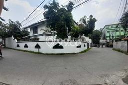 Jual Rumah Luas Elegan Dengan View Cantik di Cibubur, Jakarta Timur Jual Rumah Luas Elegan Dengan View Cantik di Cibubur, Jakarta Timur