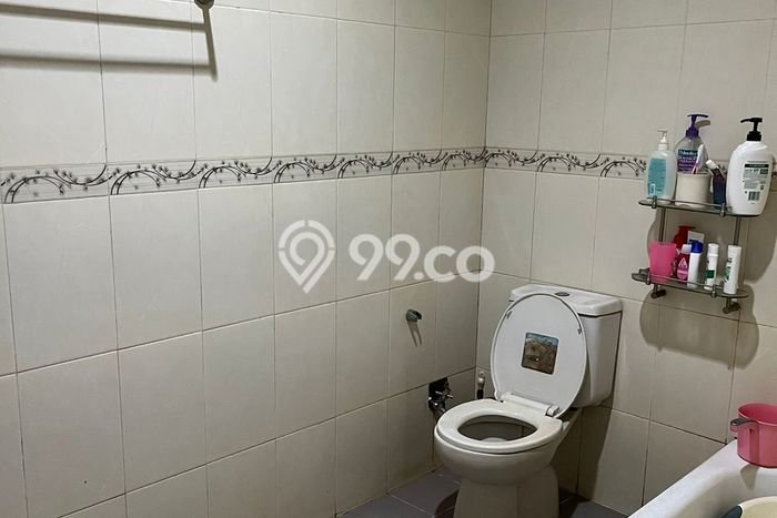 Dijual Hunian Rumah Terawat 3 Kamar di Cibubur, Depok Dijual Hunian Rumah Terawat 3 Kamar di Cibubur, Depok