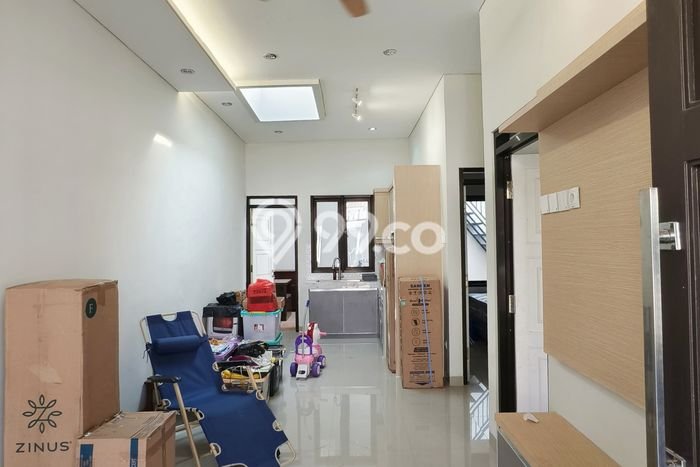 Jual Rumah Eksklusif 2 KT di Kota Wisata, Bogor Jual Rumah Eksklusif 2 KT di Kota Wisata, Bogor