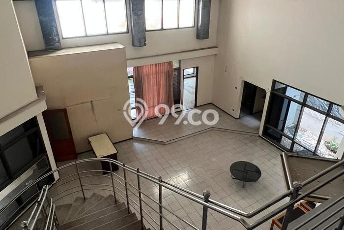 Rumah dengan Lokasi Strategis 5 KT di , Surabaya Rumah dengan Lokasi Strategis 5 KT di , Surabaya