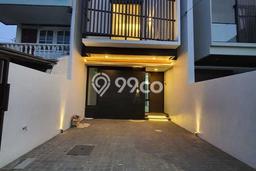 Rumah di Rungkut, Surabaya, Luas 75m2m² Bangunan 100m2m² Rumah di Rungkut, Surabaya, Luas 75m2m² Bangunan 100m2m²