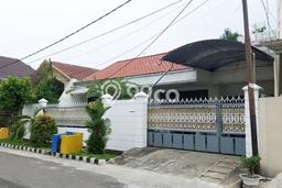 BEST DEAL! Rumah Nyaman di , LT 355m2m² Bangunan 240m2m² BEST DEAL! Rumah Nyaman di , LT 355m2m² Bangunan 240m2m²