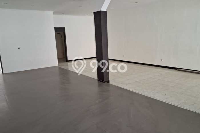 HARGA TERBAIK! Rumah di , 2 KM, Area Asri, Luas 229m2m² Bangunan 229m2m² HARGA TERBAIK! Rumah di , 2 KM, Area Asri, Luas 229m2m² Bangunan 229m2m²