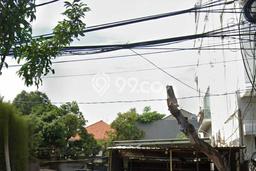 BEST PRICE! Rumah Premium di Genteng, Luas 680m2m² LB 450m2m² BEST PRICE! Rumah Premium di Genteng, Luas 680m2m² LB 450m2m²