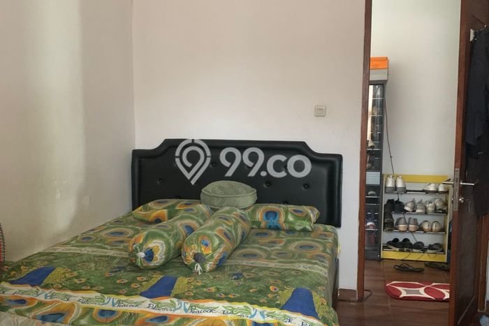 Dijual Hunian Rumah Terawat 6 Kamar di Tangerang Kota, Tangerang Dijual Hunian Rumah Terawat 6 Kamar di Tangerang Kota, Tangerang