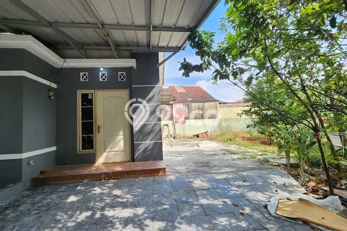 Disewakan! Rumah 3 Kamar Tidur &
1 Kamar Mandi di Tanah Sareal, Bogor Disewakan! Rumah 3 Kamar Tidur &
1 Kamar Mandi di Tanah Sareal, Bogor