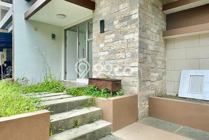 Lokasi terbaik! Rumah siap pakai disewakan di Bogor Selatan LB 105m2 Lokasi terbaik! Rumah siap pakai disewakan di Bogor Selatan LB 105m2