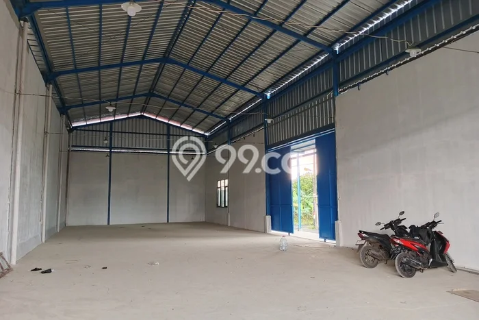 Disewakan Gudang komersial di Ciomas luas bangunan 300m2 Disewakan Gudang komersial di Ciomas luas bangunan 300m2