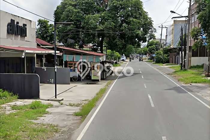 Area Ramai! Ruko Dijual di Medan Timur untuk Bisnis Luas Bangunan 192m2 Area Ramai! Ruko Dijual di Medan Timur untuk Bisnis Luas Bangunan 192m2