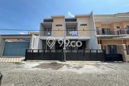 Dijual Hunian Rumah Terawat 3 KT di Surabaya Kota, Surabaya Dijual Hunian Rumah Terawat 3 KT di Surabaya Kota, Surabaya