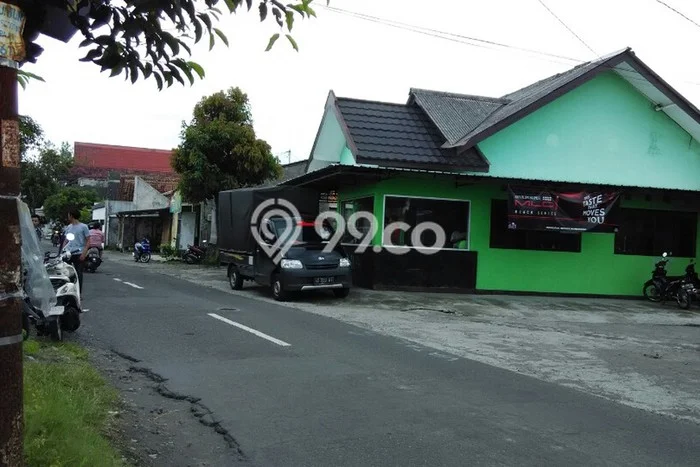 Tanah Dijual Lokasi Kalasan, Sleman dengan Luas Tanah 296m2 dan Status - Tanah Dijual Lokasi Kalasan, Sleman dengan Luas Tanah 296m2 dan Status -