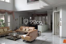 Hunian Eksklusif Dijual LT 738m2 di Kelapa Gading, Jakarta Utara Hunian Eksklusif Dijual LT 738m2 di Kelapa Gading, Jakarta Utara