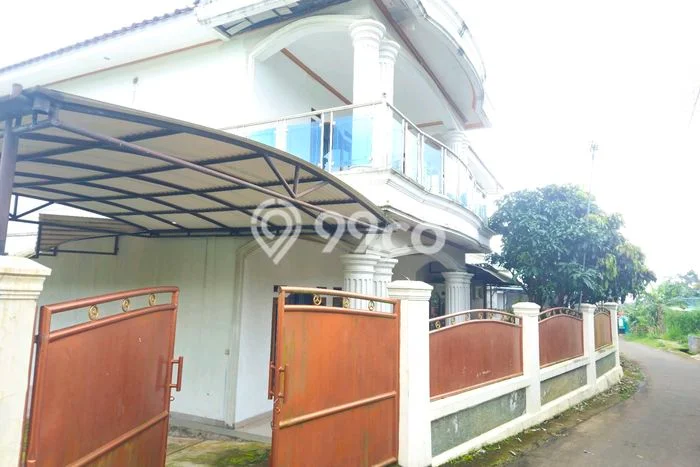 Peluang Bisnis! Vila Kawasan Caringin, Dimensi 2200m2m², Area Strategis dengan potensi tinggi Peluang Bisnis! Vila Kawasan Caringin, Dimensi 2200m2m², Area Strategis dengan potensi tinggi