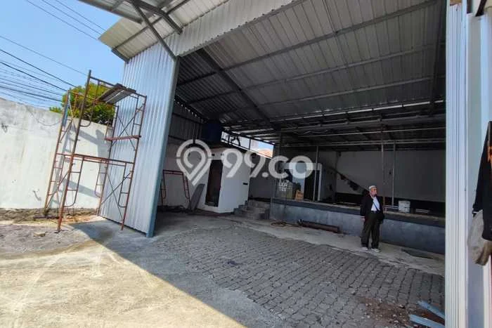 Unit Gudang Disewa Lokasi Semarang Barat, Semarang Spesifikasi Luas Bangunan 220m2 Unit Gudang Disewa Lokasi Semarang Barat, Semarang Spesifikasi Luas Bangunan 220m2