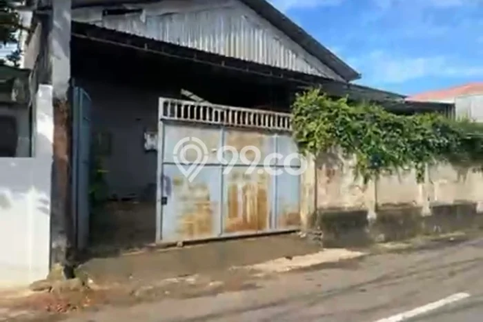 Unit Gudang disewakan di Cipayung Jakarta Timur dengan LT 650m2 / LB 300m2 Unit Gudang disewakan di Cipayung Jakarta Timur dengan LT 650m2 / LB 300m2