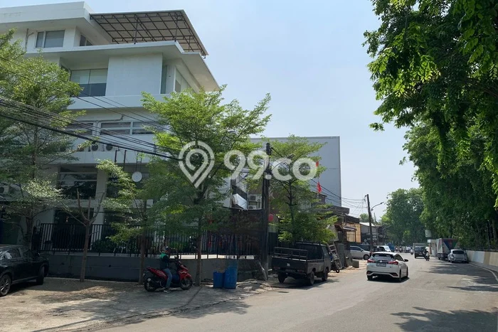 Unit Komersial Disewakan di Jakarta Utara Area Strategis Harga Kompetitif Unit Komersial Disewakan di Jakarta Utara Area Strategis Harga Kompetitif