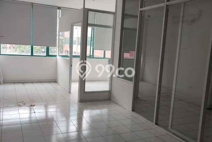 FOR RENT! Ruko di Cempaka Mas Cocok untuk Bisnis 300m2 FOR RENT! Ruko di Cempaka Mas Cocok untuk Bisnis 300m2