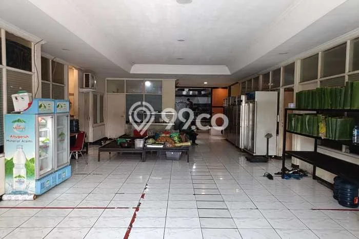 INVESTASI MENGUNTUNGKAN! Komersial Kawasan Pancoran, Luas 300m2m², Pusat Bisnis INVESTASI MENGUNTUNGKAN! Komersial Kawasan Pancoran, Luas 300m2m², Pusat Bisnis