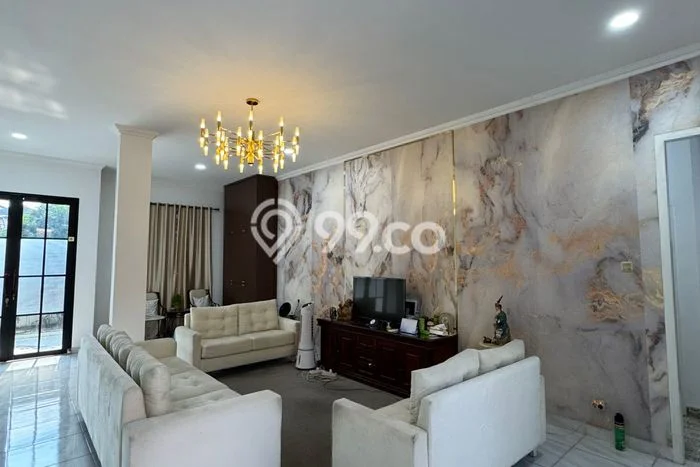 Rumah Mewah LB 234m2 Siap Huni Desain Elegan di Villa Melati Mas, Tangerang Selatan Rumah Mewah LB 234m2 Siap Huni Desain Elegan di Villa Melati Mas, Tangerang Selatan
