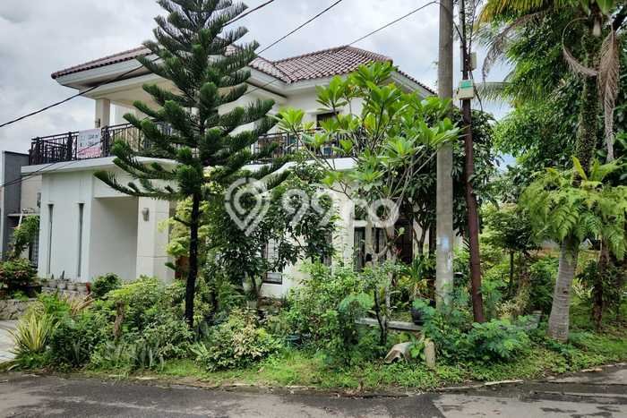 Rumah Elit Modern Tanpa Renovasi di Sentul City Bogor Rumah Elit Modern Tanpa Renovasi di Sentul City Bogor
