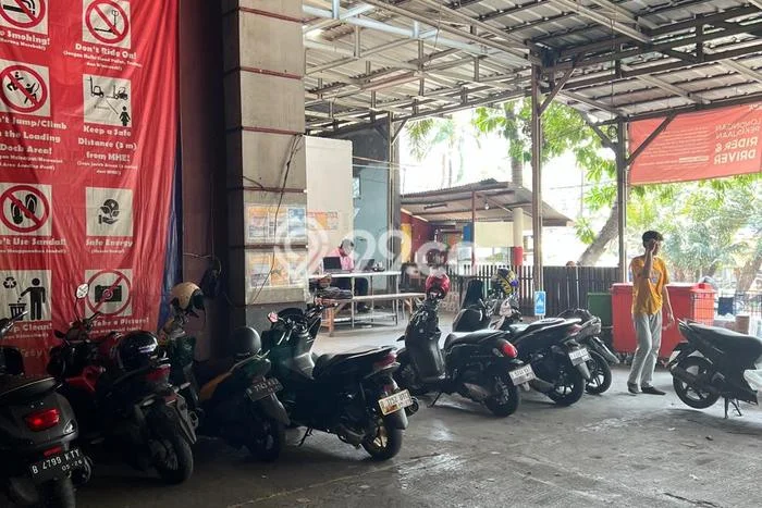 For Rent Gudang di Harapan Indah, Luas 720m², Area Premium, Ready Pakai For Rent Gudang di Harapan Indah, Luas 720m², Area Premium, Ready Pakai