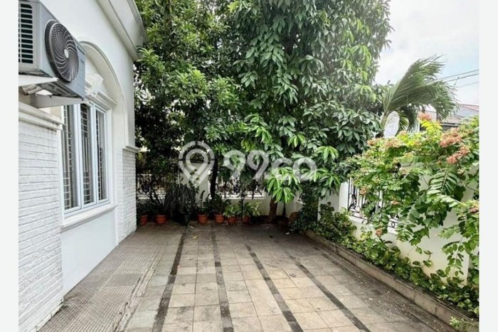 Rumah Elit Modern Tanpa Renovasi di Galaxy Bekasi Rumah Elit Modern Tanpa Renovasi di Galaxy Bekasi
