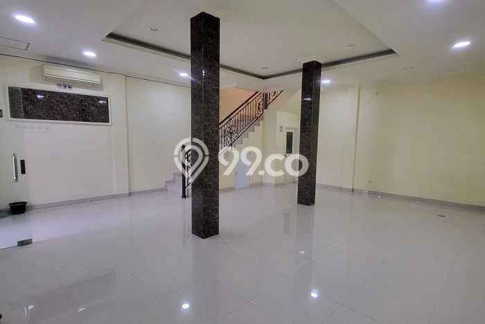 Disewakan Ruko di Pusat Kota Jakarta Timur Ramai Strategis Disewakan Ruko di Pusat Kota Jakarta Timur Ramai Strategis