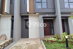 Rumah Luas Asri 2 KT Siap Huni di Summarecon Crown Gading Bekasi Rumah Luas Asri 2 KT Siap Huni di Summarecon Crown Gading Bekasi