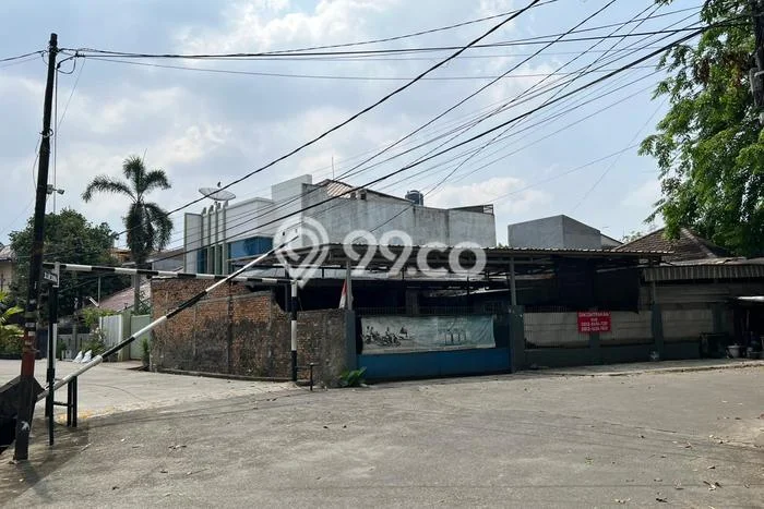 Gudang Kawasan Bisnis Kawasan Duren Sawit, Luas 250m2m², Siap Usaha Gudang Kawasan Bisnis Kawasan Duren Sawit, Luas 250m2m², Siap Usaha