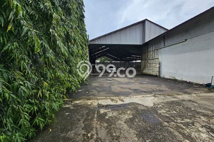 Gudang Disewa di Bekasi dengan LB 3500m2 Area Komersial Ramai Gudang Disewa di Bekasi dengan LB 3500m2 Area Komersial Ramai